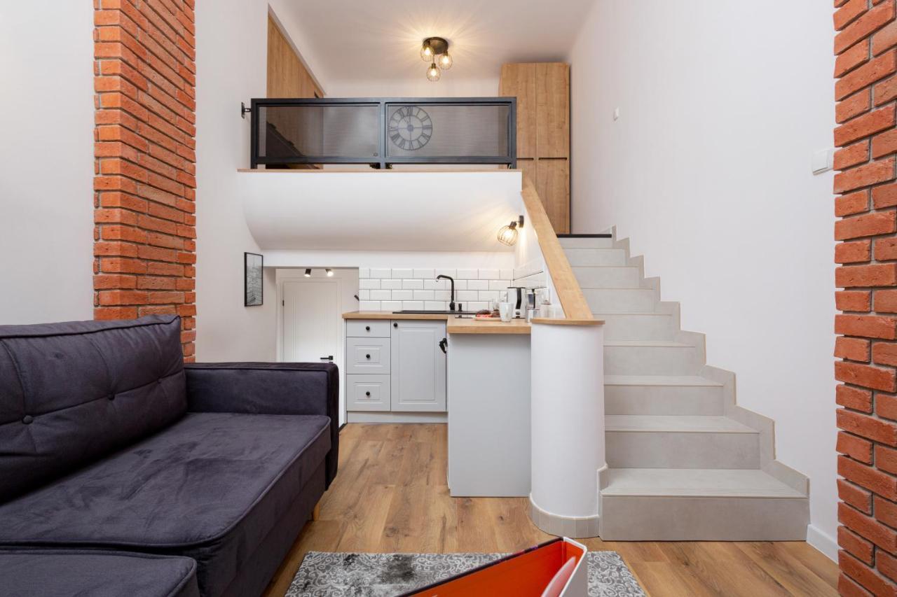 Center Mezzanine Chmielna By Renters Varšava
